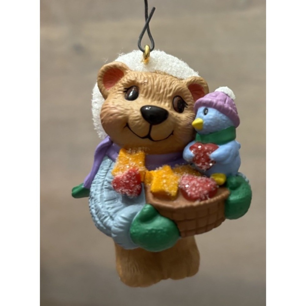 Hallmark Keepsake Ornament  1999‎ Sweet Friendship Vintage Bear And Bird